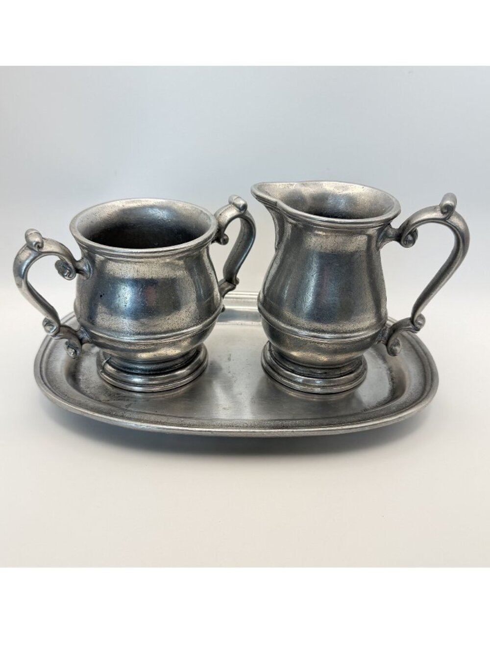 Oneida Cambridge Colonial Pewter Open Sugar Bowl Creamer and Tray Set Smooth
